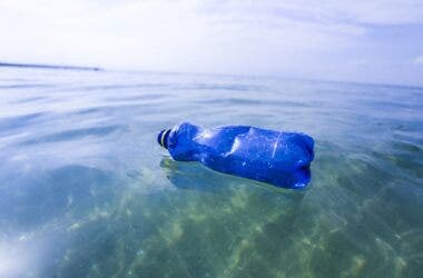 Rifiuti di plastica negli oceani