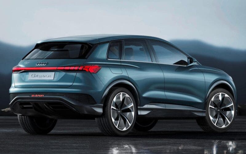 Nuova Audi Q6 e-tron