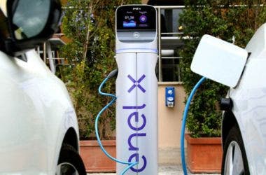 Auto elettriche, il bluff della transizione italiana: molte colonnine non funzionano