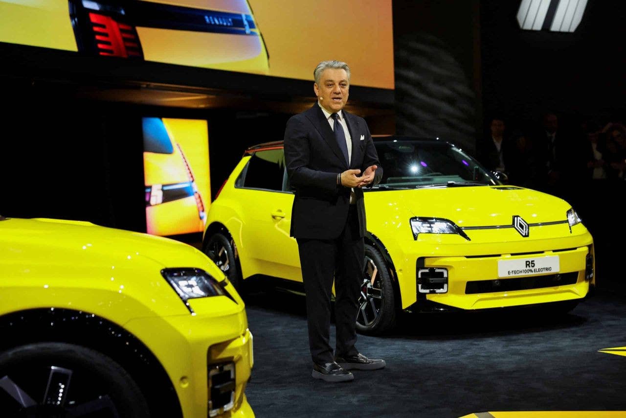 Il numero uno di Renault De Meo, Serve copiare la Cina
