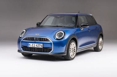 Nuova MINI Cooper 5 porte