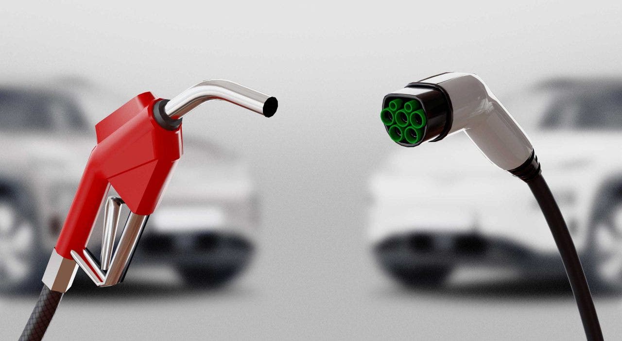 risparmio di petrolio con auto elettriche