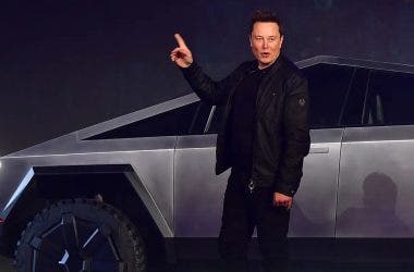 Elon Musk potrebbe lasciare Tesla