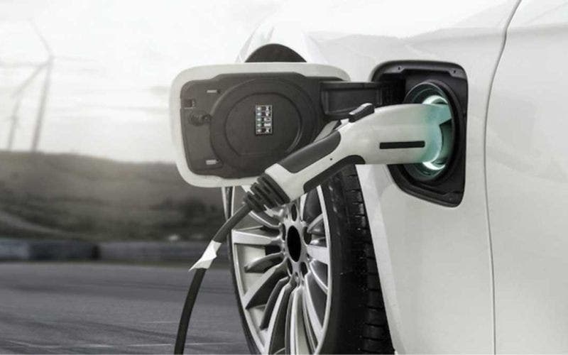 Previsioni consumi auto elettriche