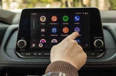 Android Auto, un'app con cui fare quasi tutto