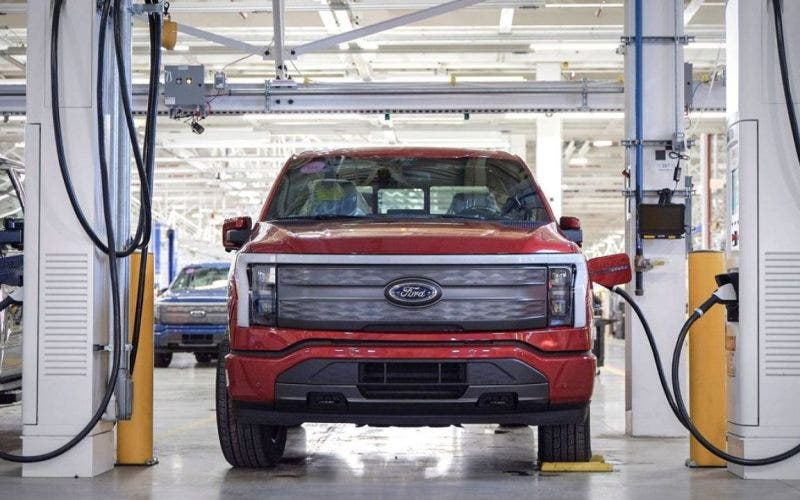 Secondo Ford è impossibile produrre auto elettriche grandi ed economiche