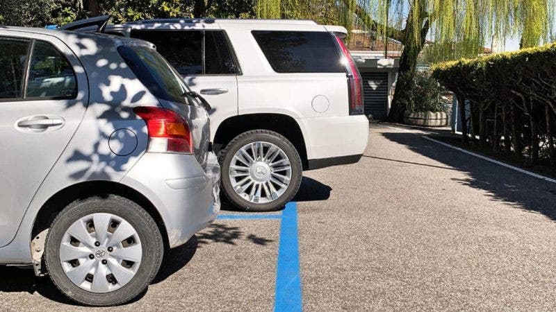 Milano, l'auto pesante paga di più