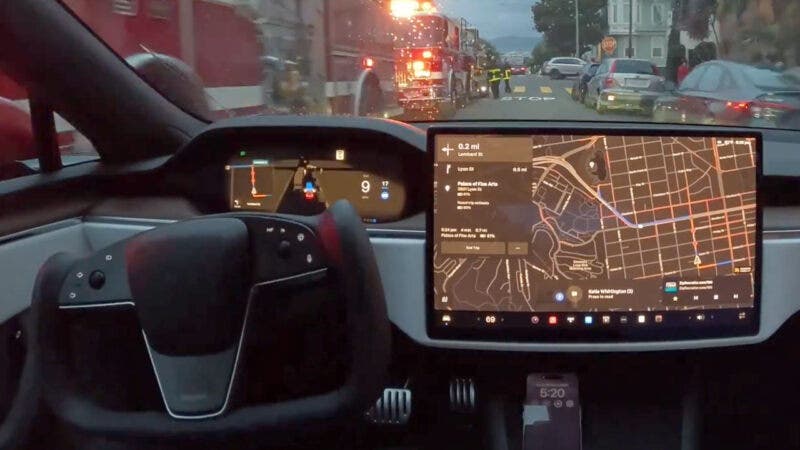 FSD, il sistema di guida autonoma Tesla