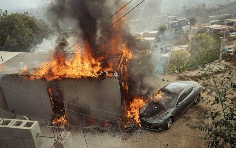 Tesla Model S incendio Tijuana Messico