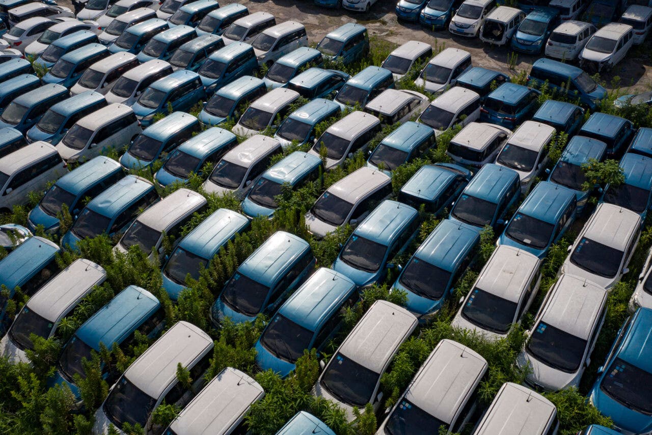 cimitero auto elettriche in cina