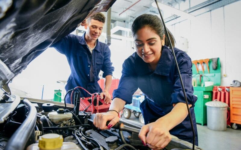 Riparazioni auto elettriche