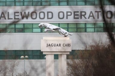 halewood stabilimento di jaguar land rover