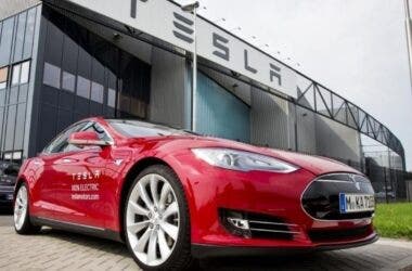 stabilimento Tesla