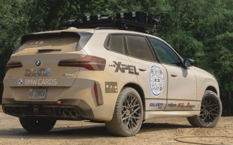 BMW X3 M50 REBELLE RALLY