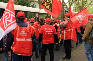 Proteste del sindacato IG Metall