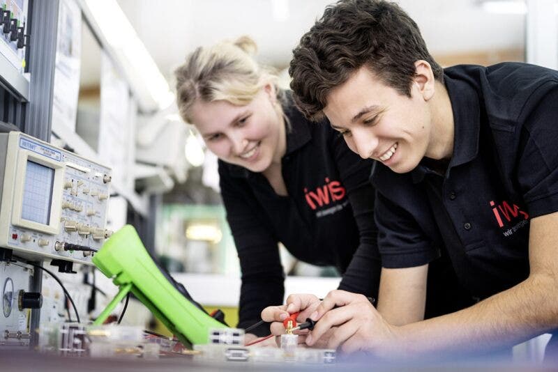 Lavoratori Iwis Mechatronics