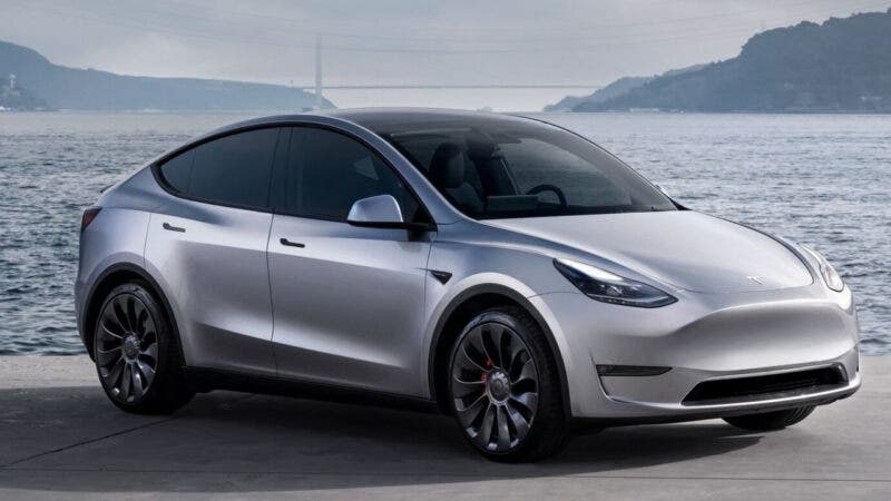 tesla Model Y LR AWD 7 posti