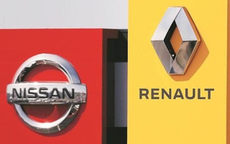 loghi renault e nissan