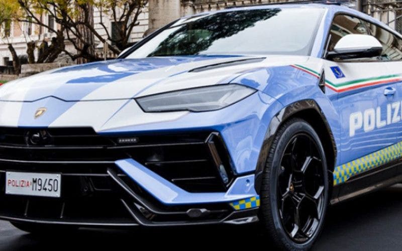 polizia di stato, lamborghini urus performante