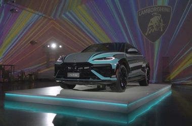 lamborghini urus se miami