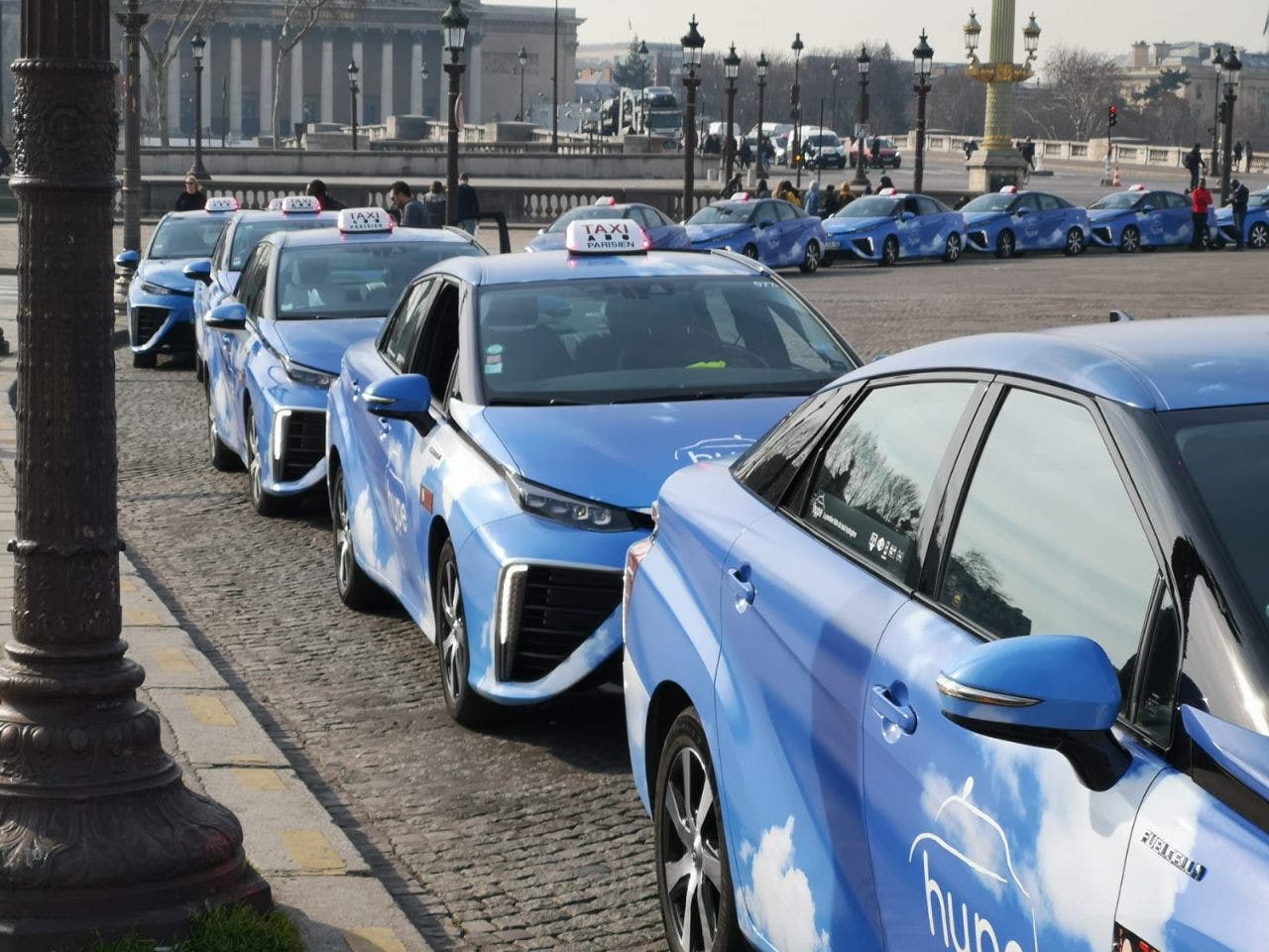 taxi a idrogeno a parigi