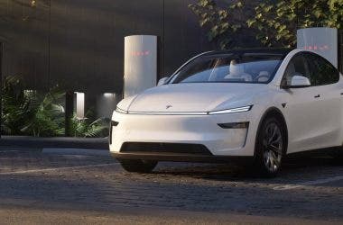 Tesla Model Y 2025