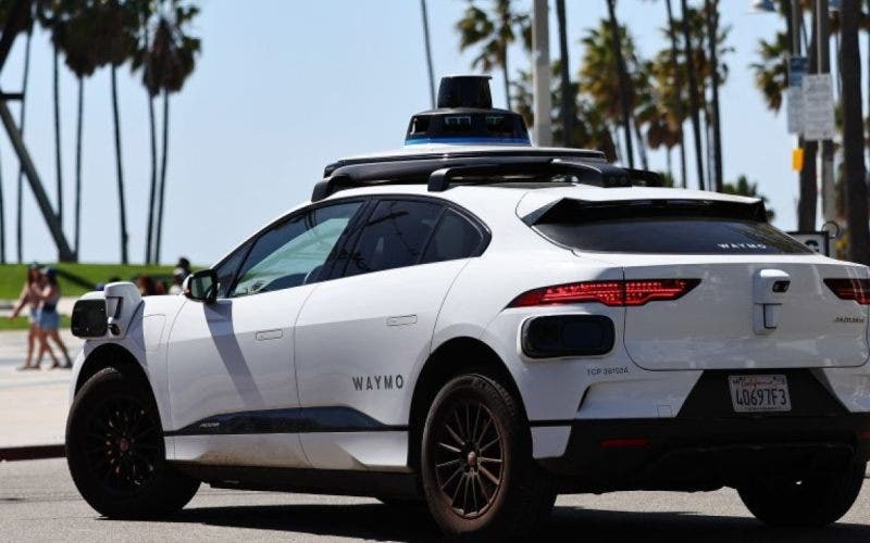 waymo veicoli a guida autonoma