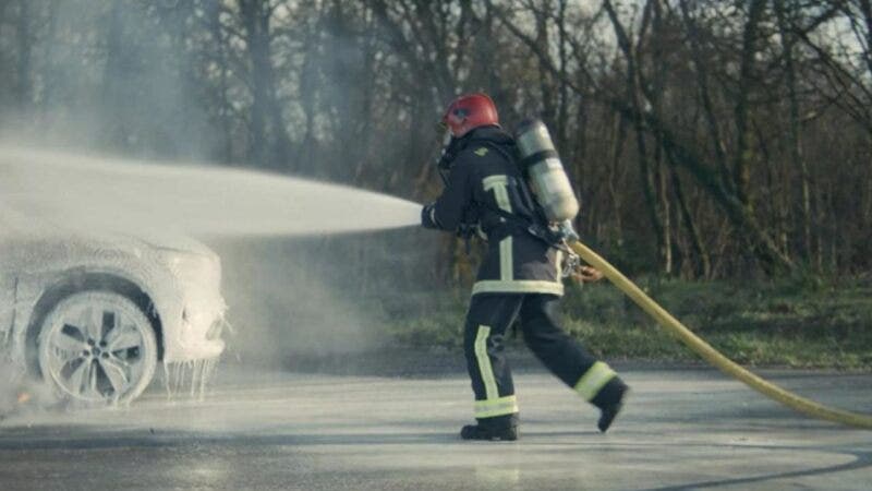 incendio auto