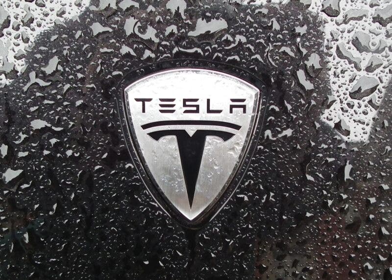 Logo Tesla