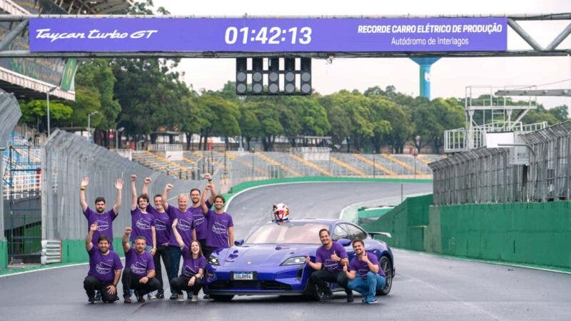 Porsche Taycan Turbo GT a interlagos