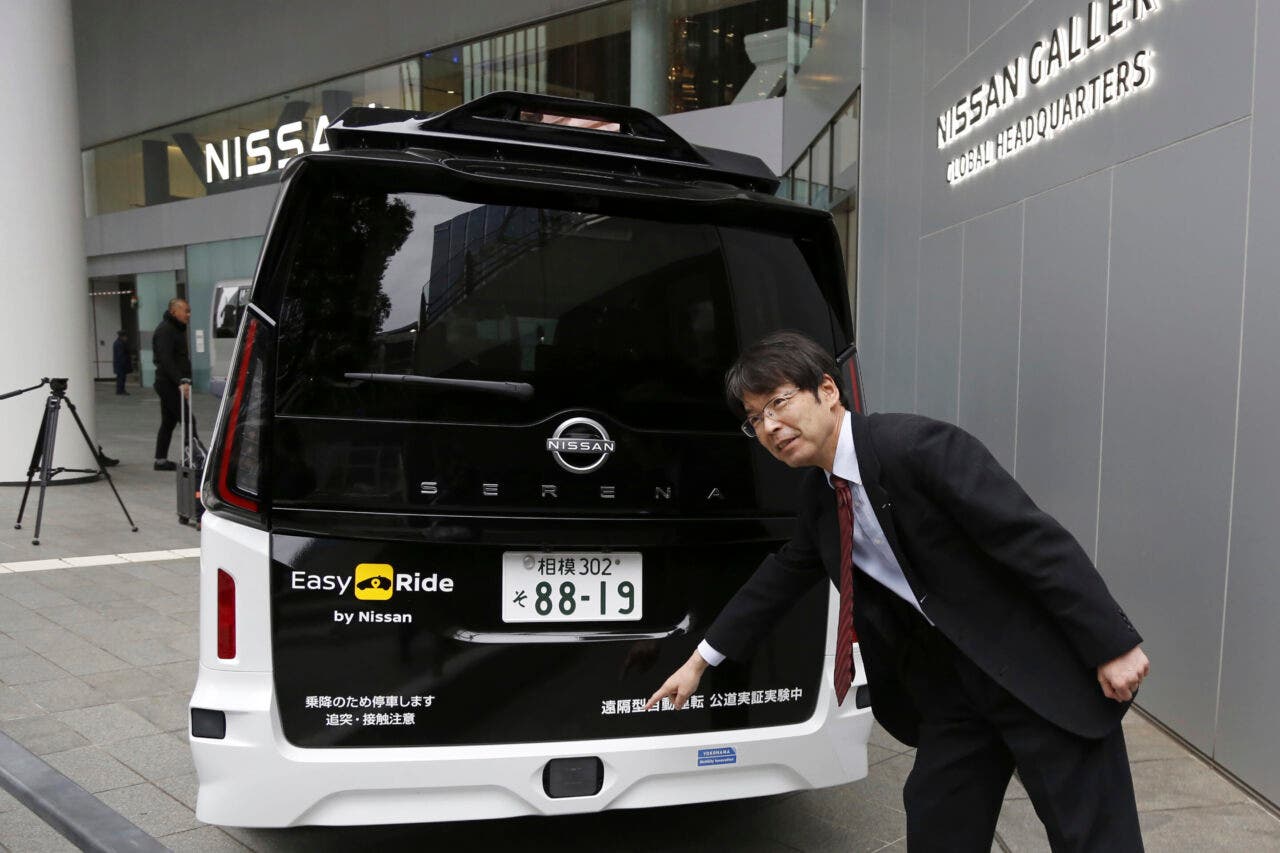 nissan, guida autonoma