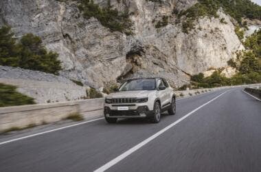 Jeep Avenger e-Hybrid