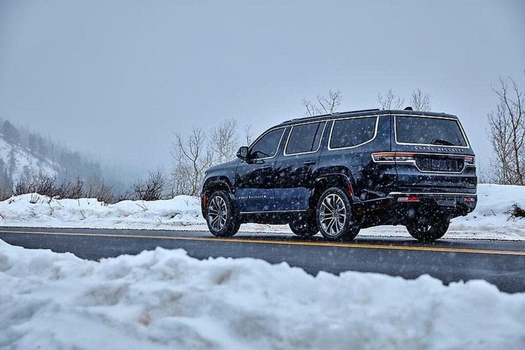 Jeep Grand Wagoneer