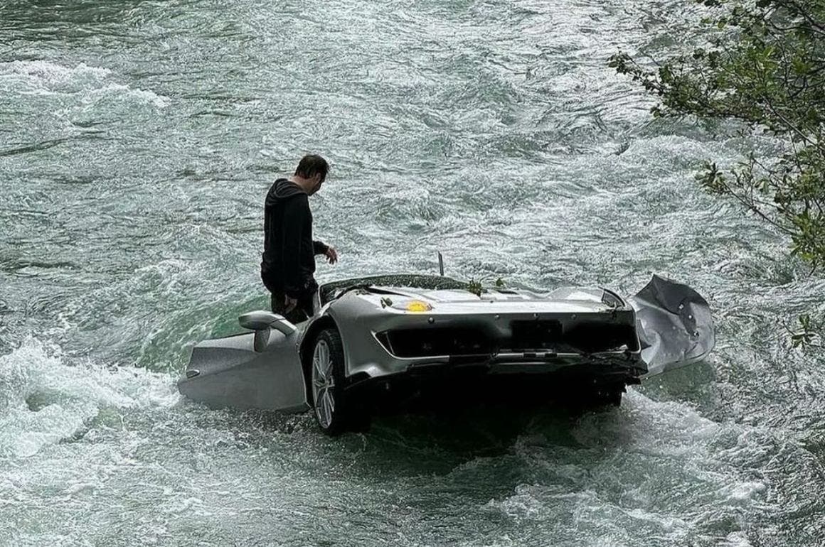 Ferrari 488 Pista river accident