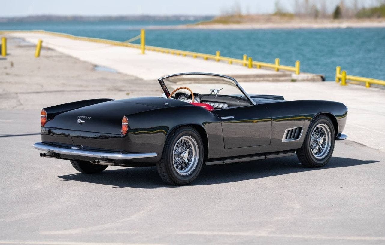 Ferrari 250 GT LWB California Spider