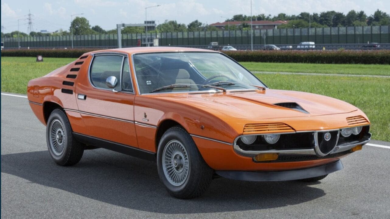 Alfa Romeo Montreal