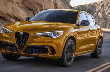 2023-Alfa-Romeo-Stelvio