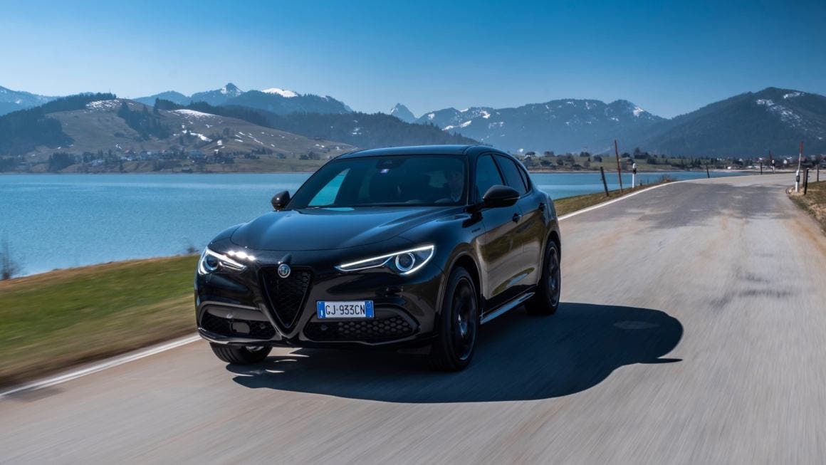 Alfa Romeo Stelvio 2023