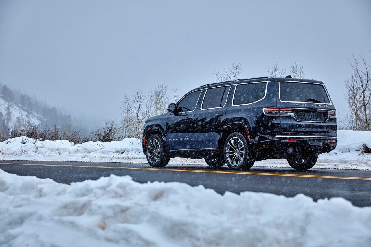 Jeep Grand Wagoneer 2025