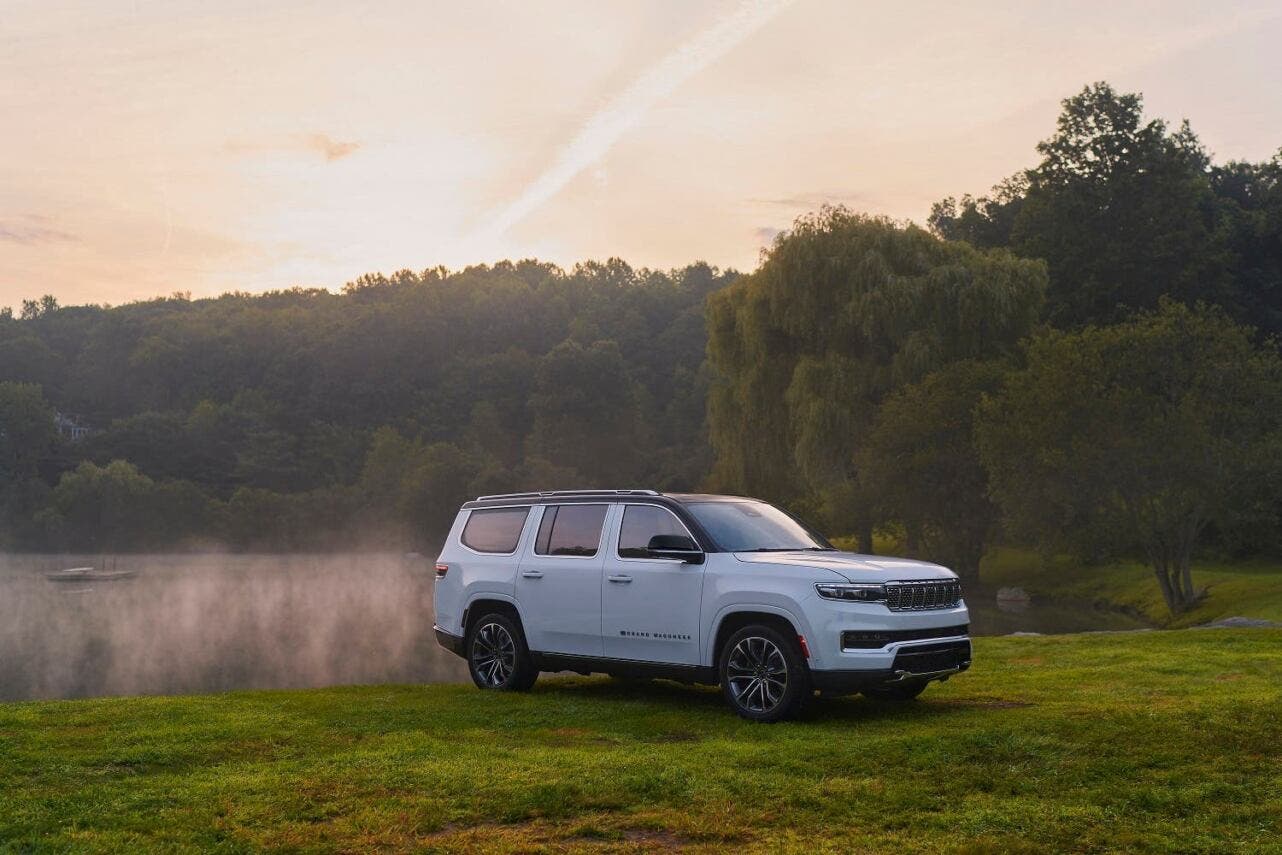 Jeep Grand Wagoneer 2025