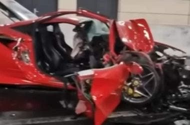 Ferrari F8 Tributo destroyed