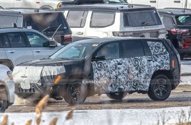 Jeep Cherokee spy photo