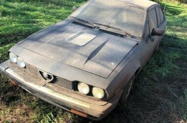 Alfa Romeo GTV-6 barn