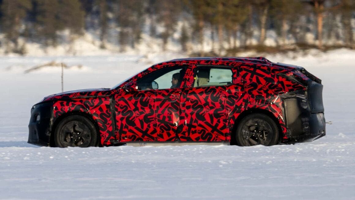 New Alfa Romeo Stelvio 2025 spy photo