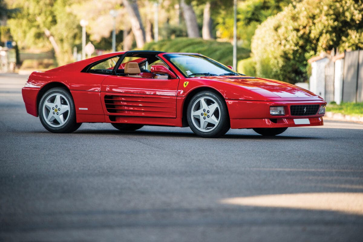 Ferrari 348 характеристики