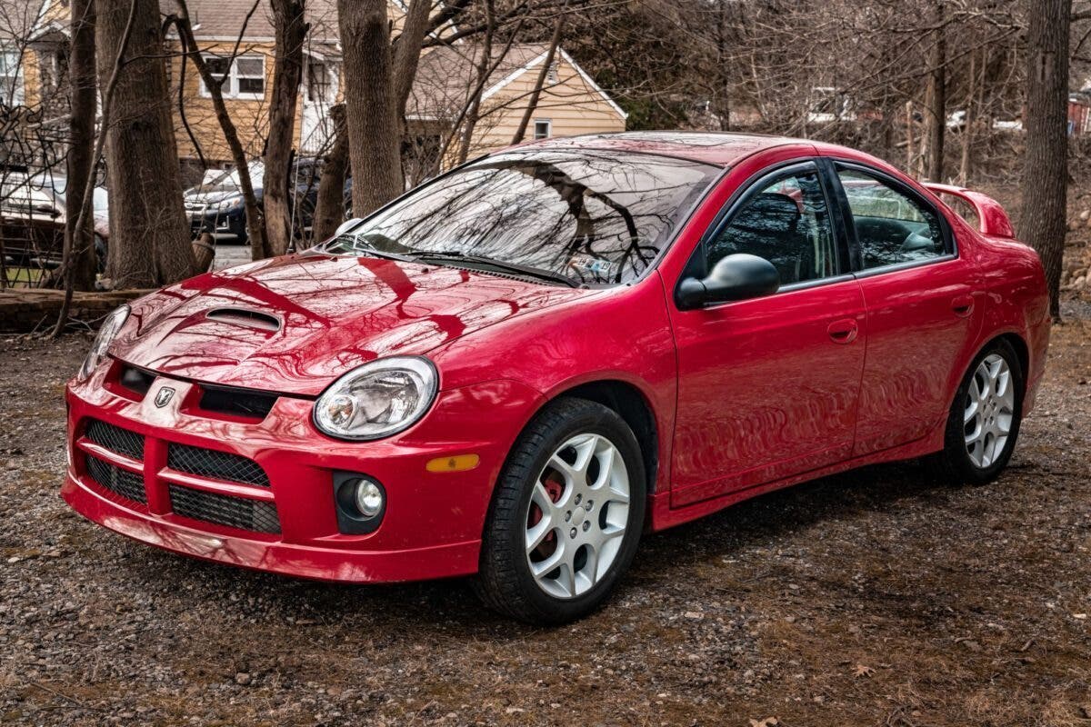 Dodge neon srt 4