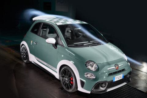 Abarth 695 70° Anniversario spoiler Assetto Variabile