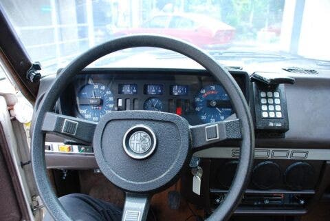 Alfa Romeo Alfetta 2000 blindata 1980 asta