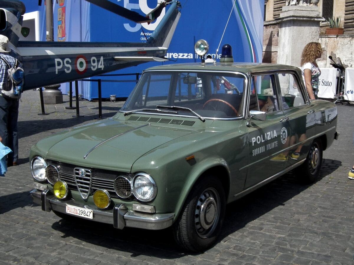 Alfa Romeo 70 Anni Di Collaborazione Con Le Forze Dell Ordine Clubalfa It