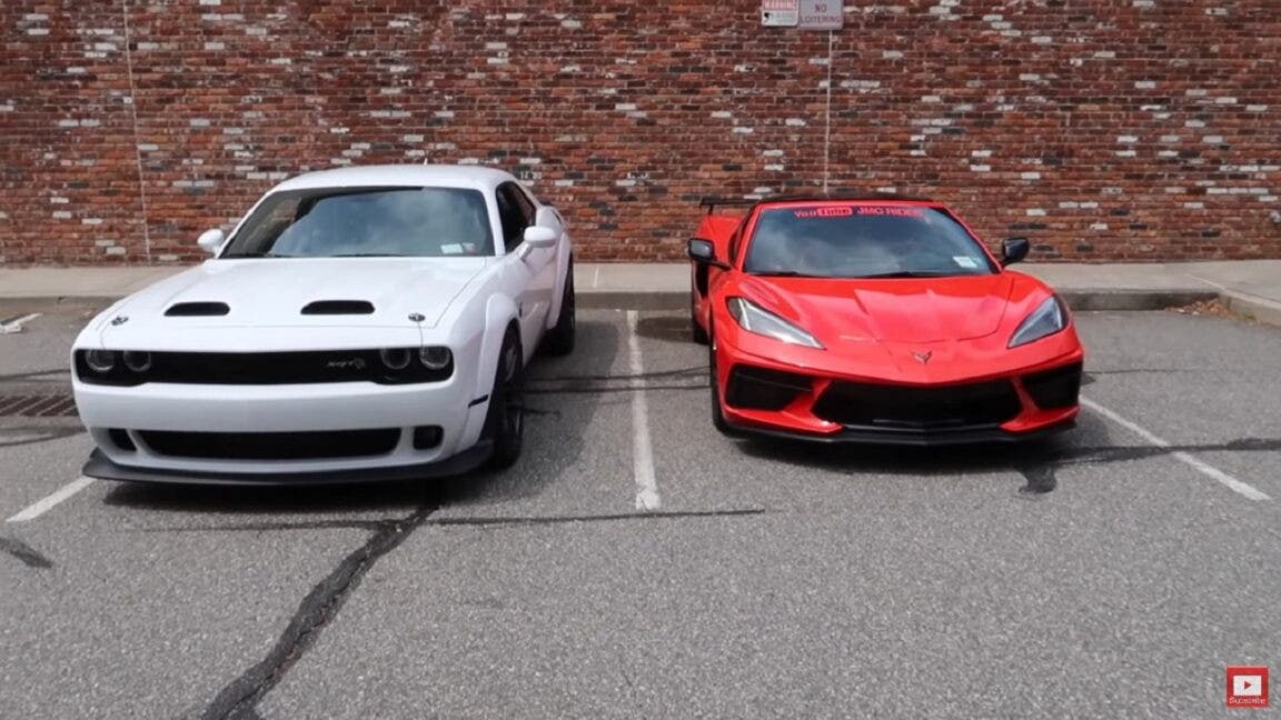 Dodge Challenger SRT Hellcat Redeye vs Corvette C8 ecco un'altra sfida